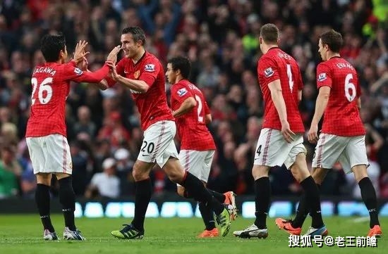  曼联防线失误连连，纽卡斯尔三球完胜红魔  