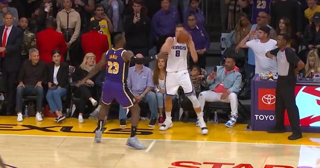  詹姆斯三双助湖人险胜国王  